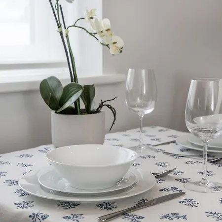 Finest Retreats - 11 Belle House *