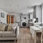 Finest Retreats - 11 Belle House
